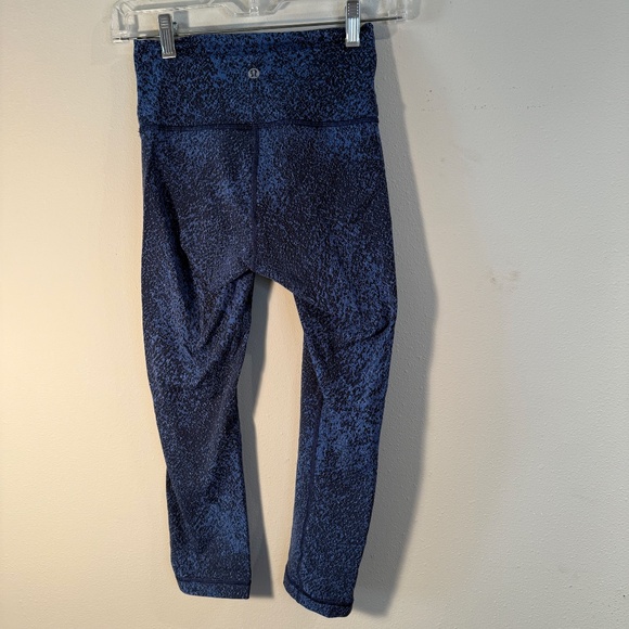Lululemon Wunder Under Crop High-Rise Tight Size 4,Blue Mineral Deposit Luxtreme - Picture 16 of 16